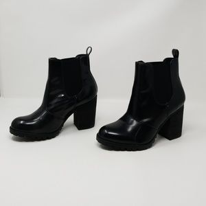 Steve Madden Women's Anarchhy ankle boots